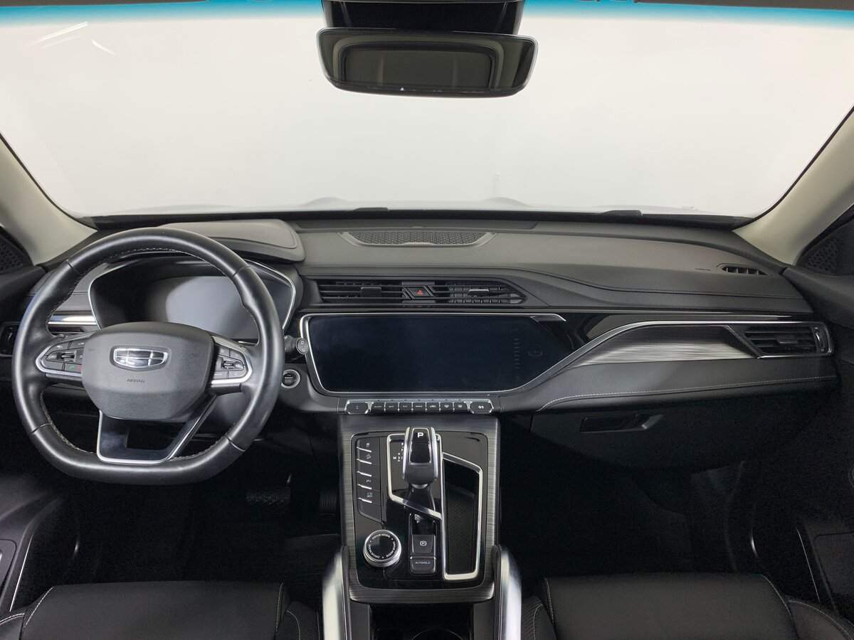 Geely Atlas Pro с пробегом — 2023 год. Фото: #12