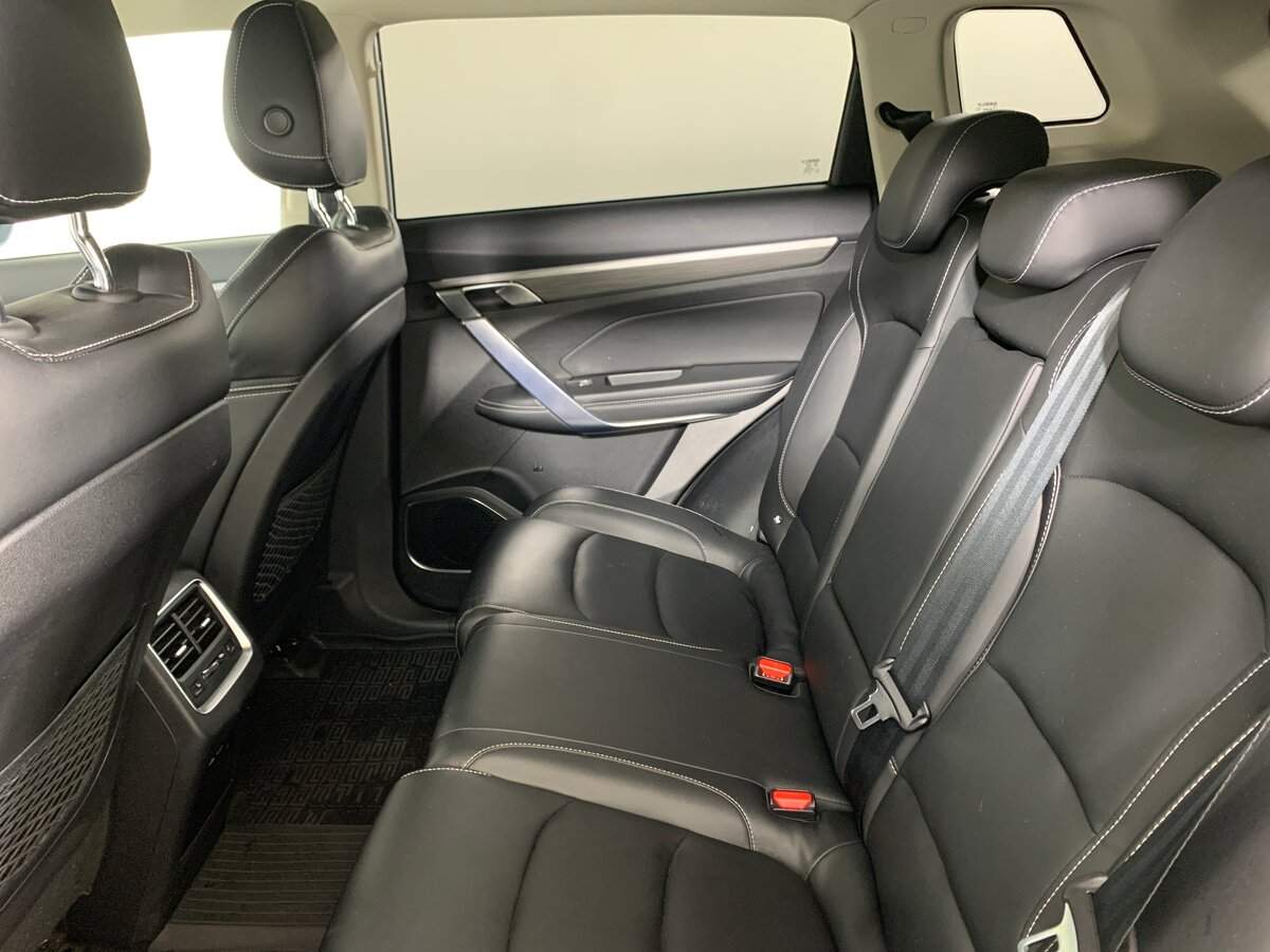 Geely Atlas Pro с пробегом — 2022 год. Фото: #17