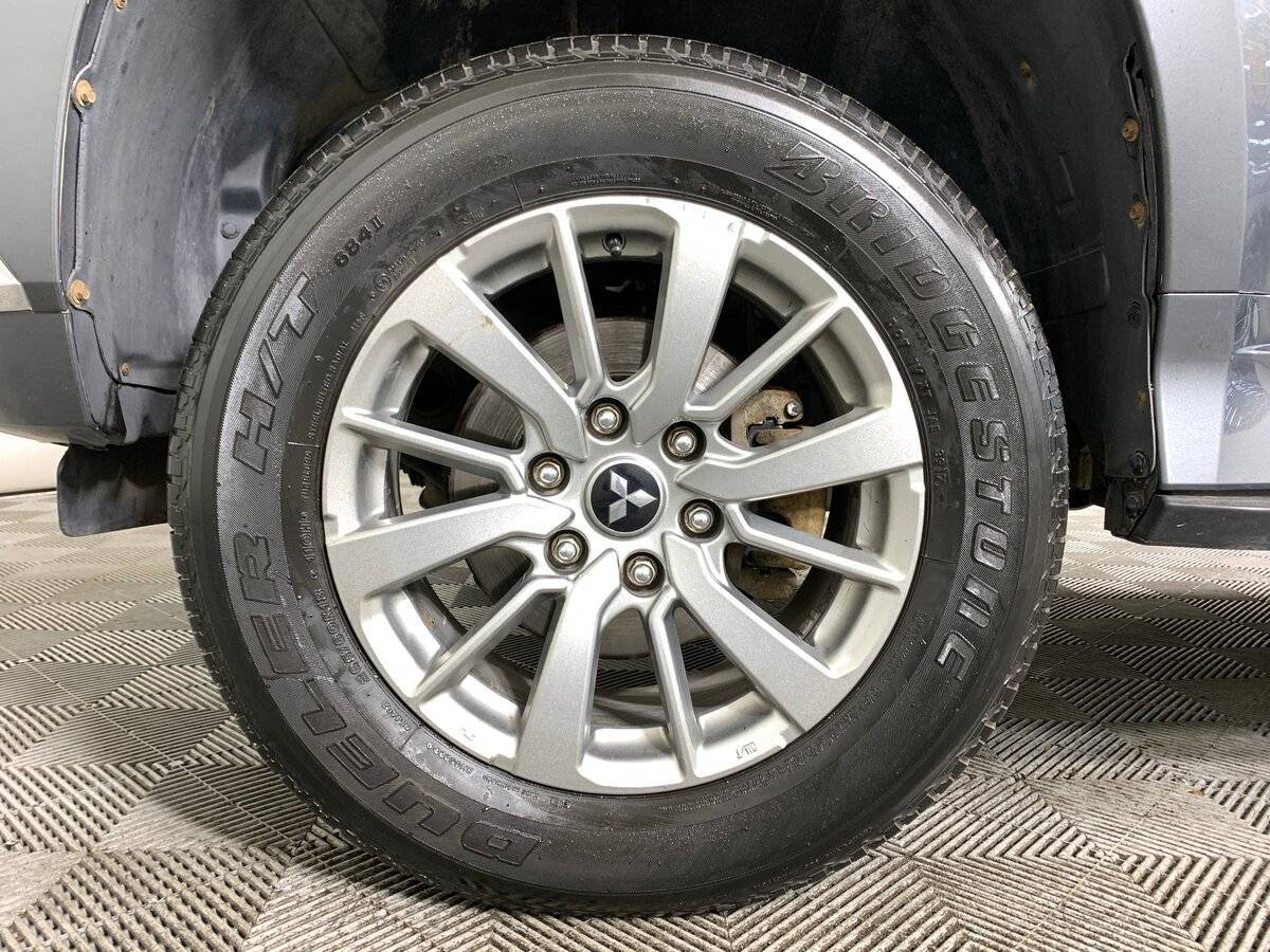 Mitsubishi Pajero Sport с пробегом — 2018 год. Фото: #8