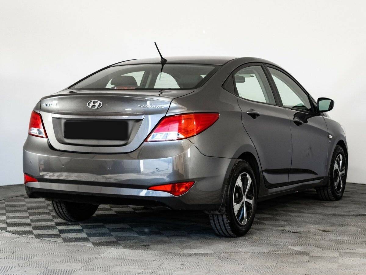 Hyundai Solaris с пробегом — 2015 год. Фото: #3