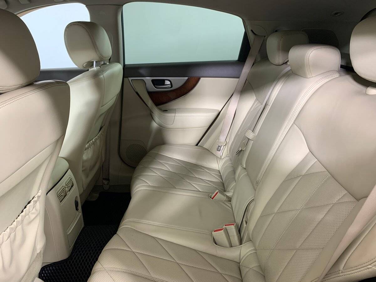 Infiniti FX с пробегом — 2012 год. Фото: #19