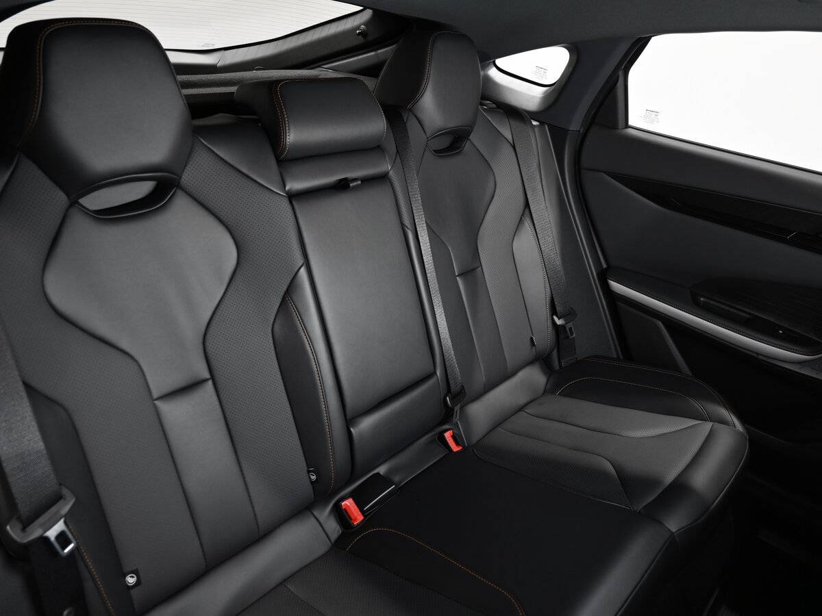 Changan UNI-V с пробегом — 2023 год. Фото: #11