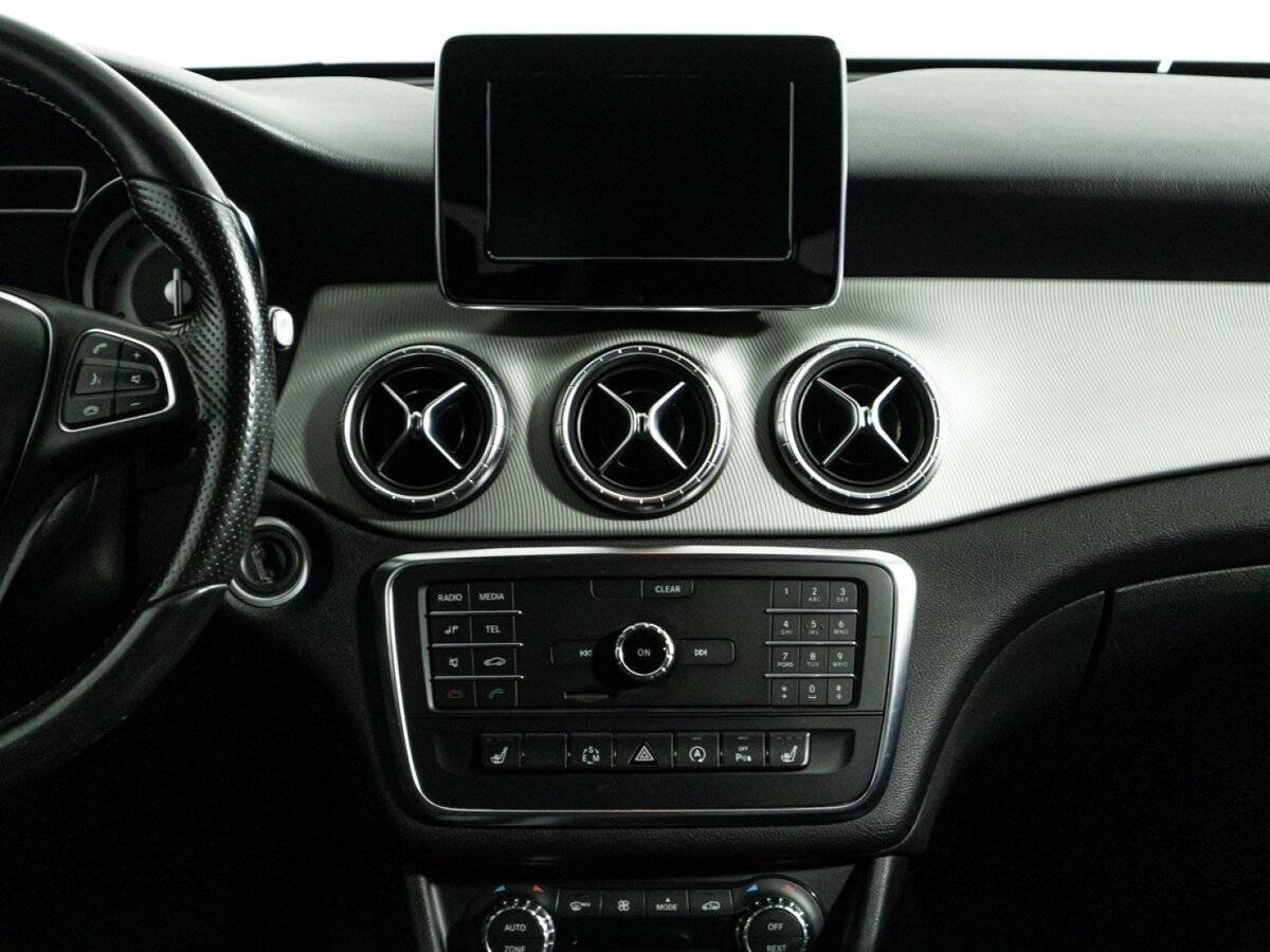 Mercedes-Benz CLA с пробегом — 2015 год. Фото: #13