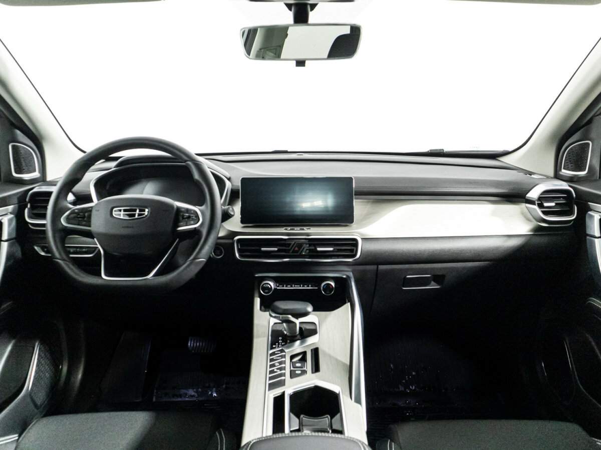 Geely Coolray с пробегом — 2023 год. Фото: #12