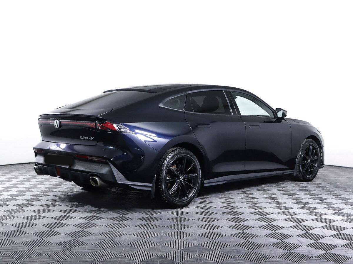 Changan UNI-V с пробегом — 2023 год. Фото: #4