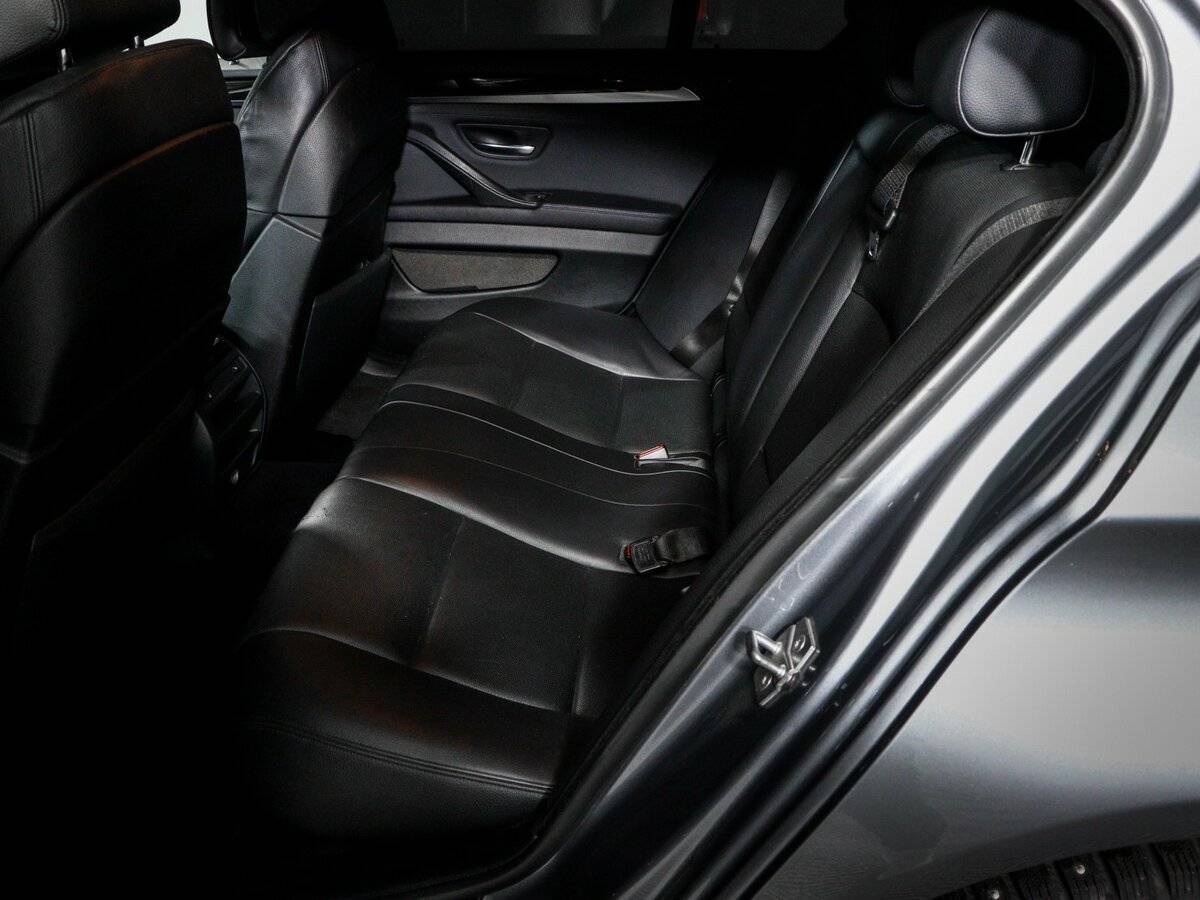 BMW 5 серии с пробегом — 2012 год. Фото: #9