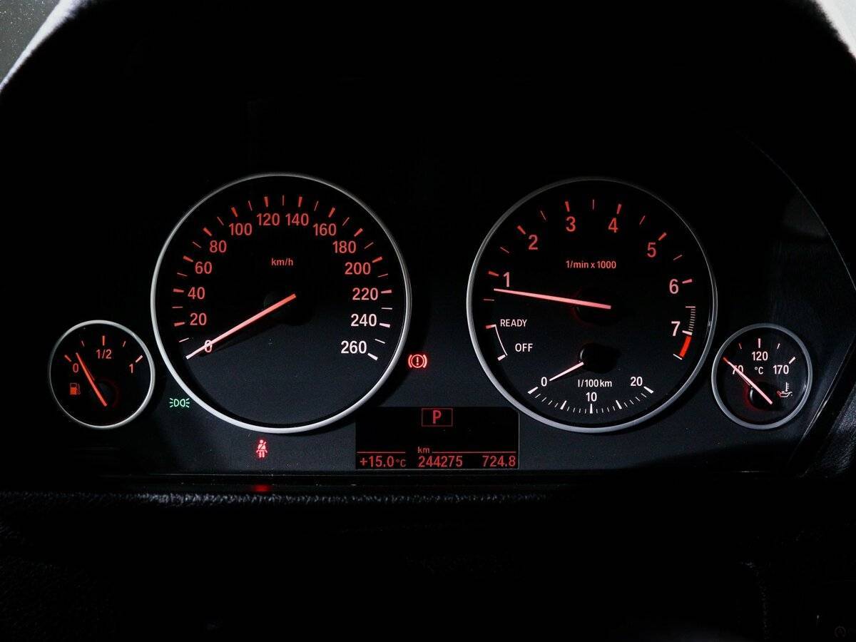 BMW 3 серии с пробегом — 2014 год. Фото: #10