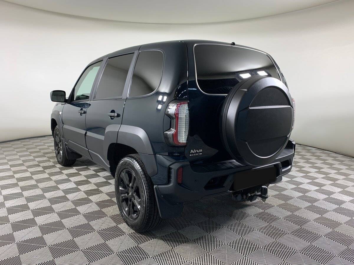 Lada (ВАЗ) Niva с пробегом — 2024 год. Фото: #6