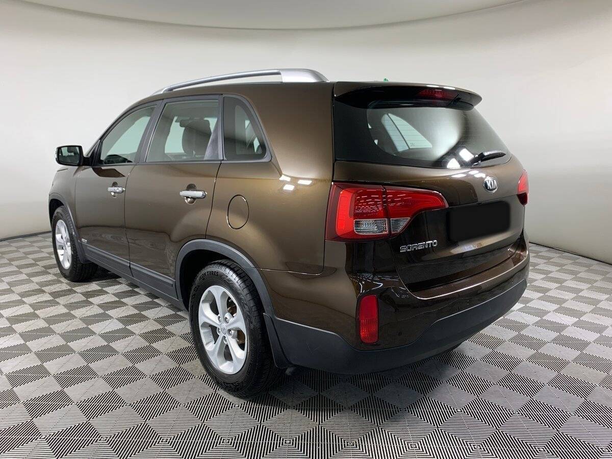 Kia Sorento с пробегом — 2017 год. Фото: #6