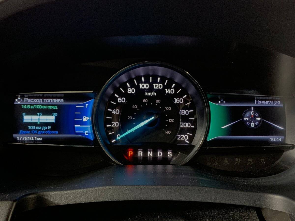 Ford Explorer с пробегом — 2016 год. Фото: #13