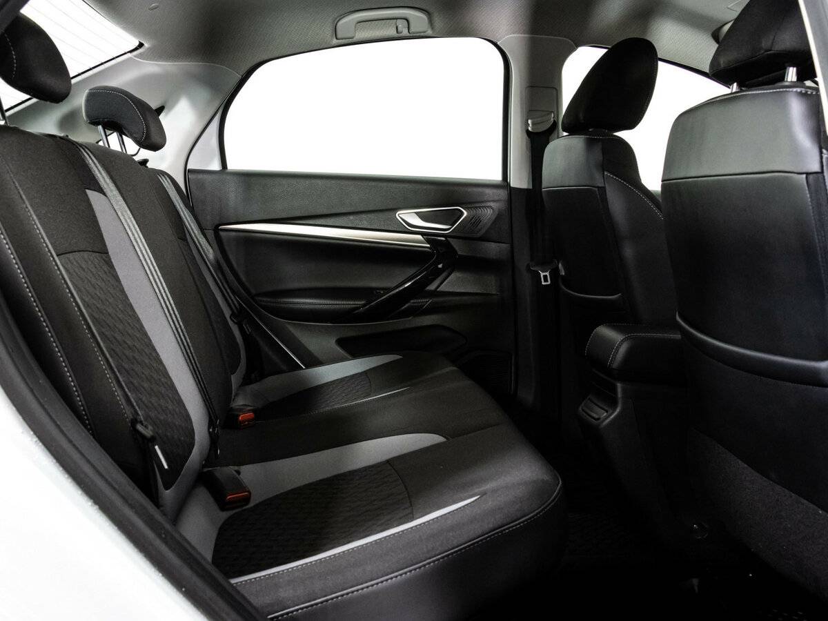 Lada (ВАЗ) Vesta с пробегом — 2024 год. Фото: #18