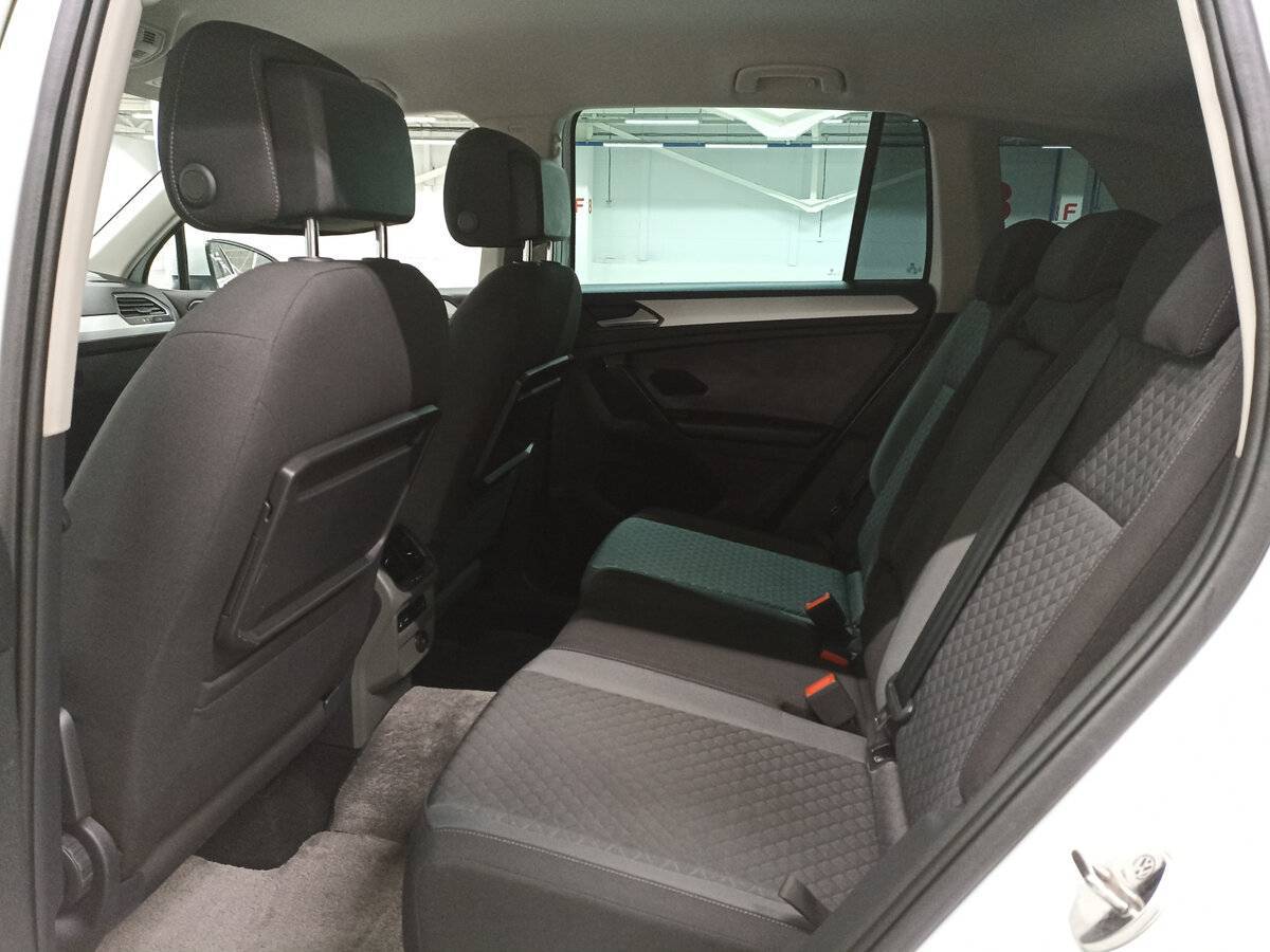 Volkswagen Tiguan с пробегом — 2017 год. Фото: #11