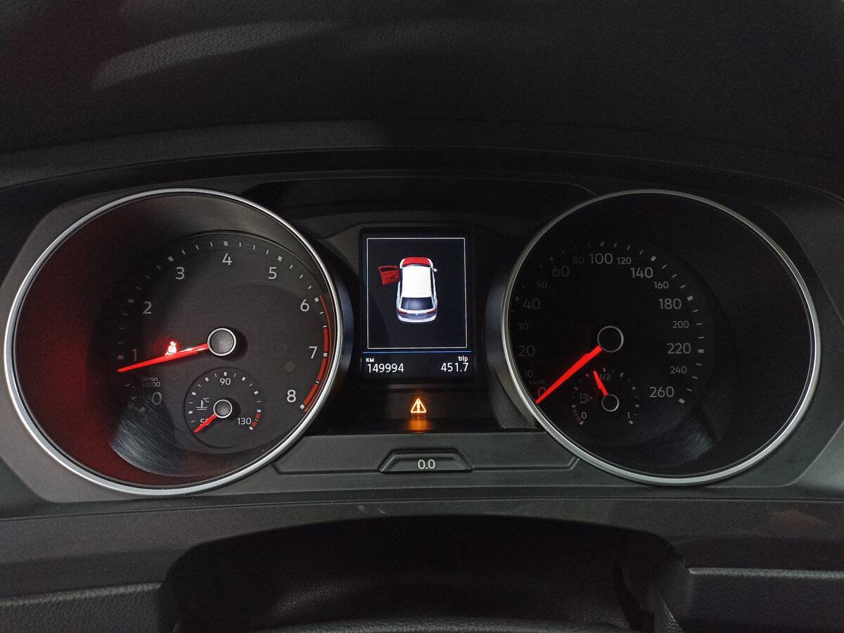 Volkswagen Tiguan с пробегом — 2017 год. Фото: #12