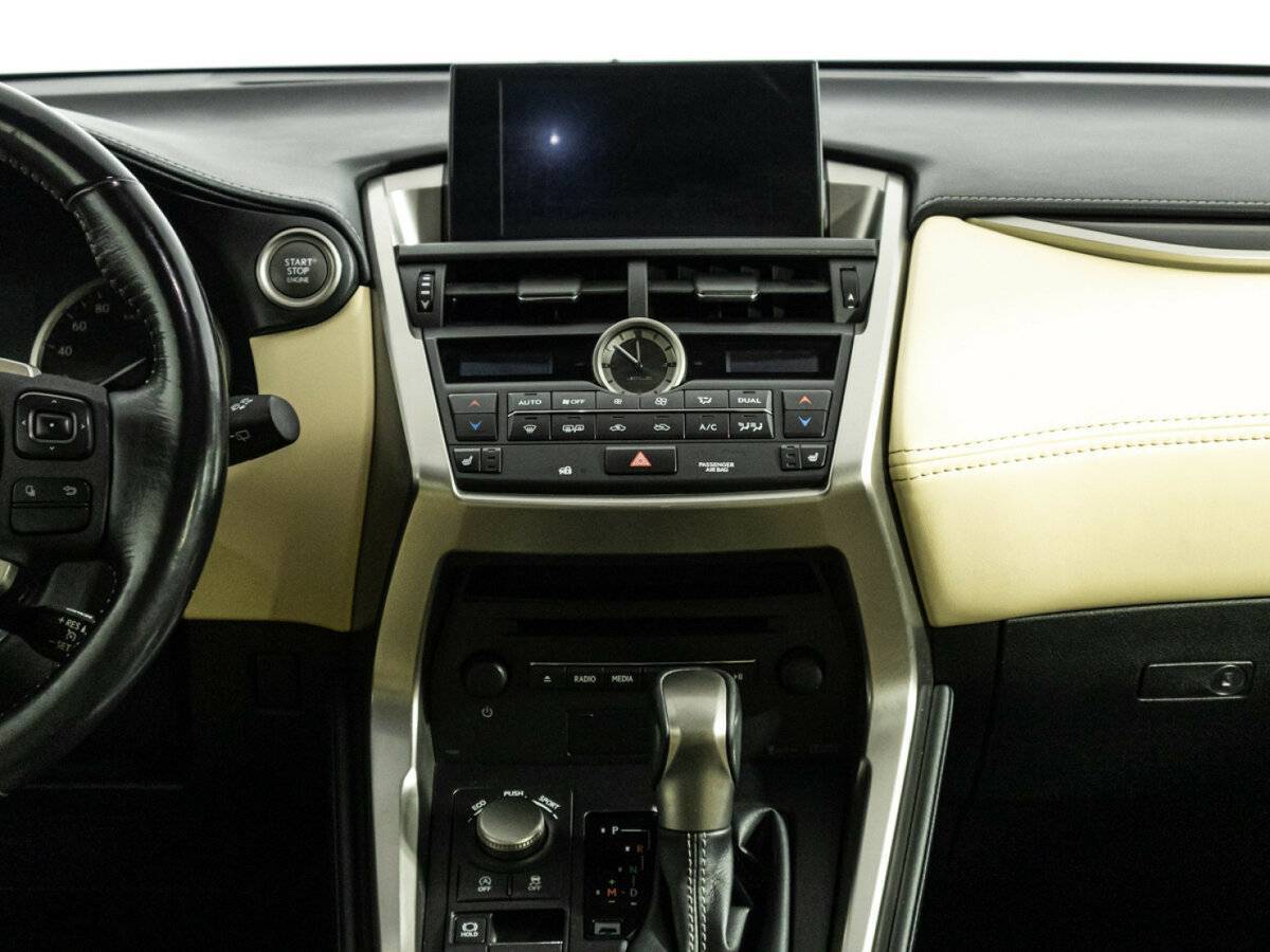 Lexus NX с пробегом — 2015 год. Фото: #13