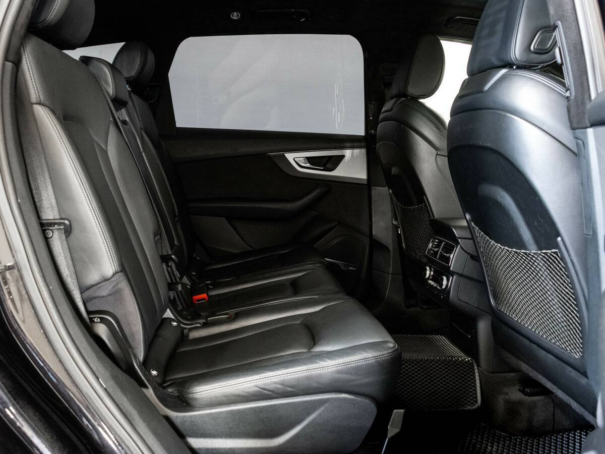 Audi Q7 с пробегом — 2015 год. Фото: #18