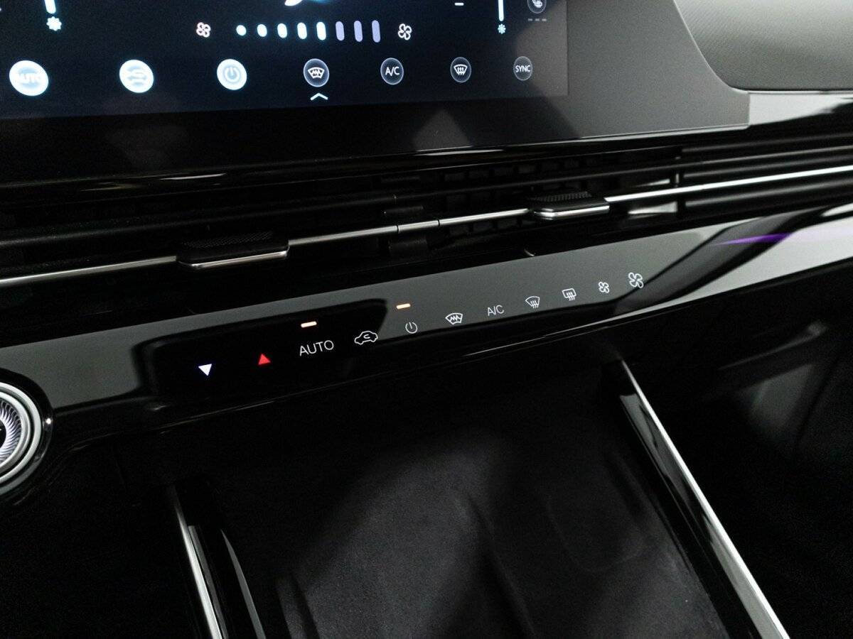 OMODA C5 с пробегом — 2023 год. Фото: #21