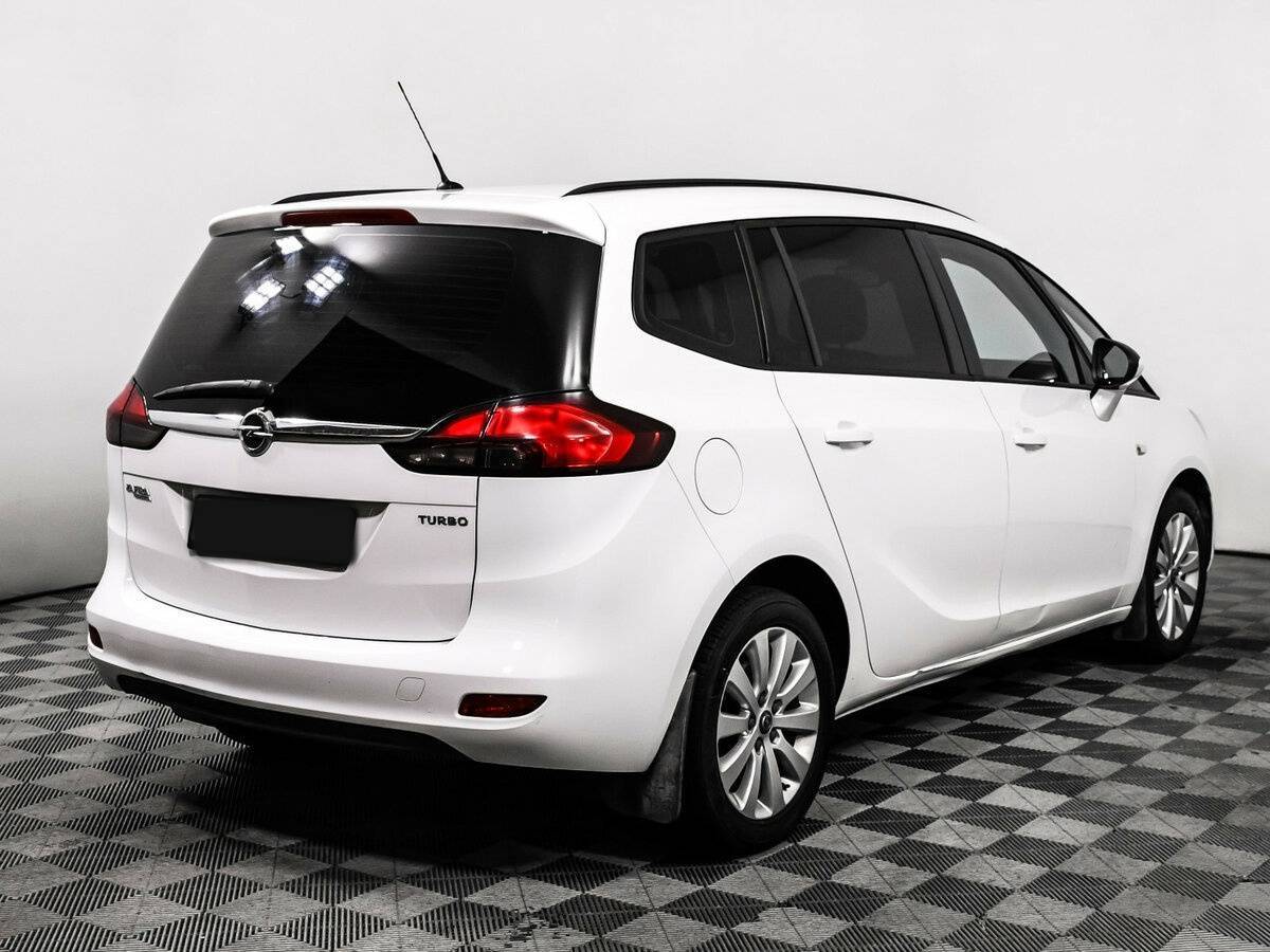 Opel Zafira с пробегом — 2013 год. Фото: #4