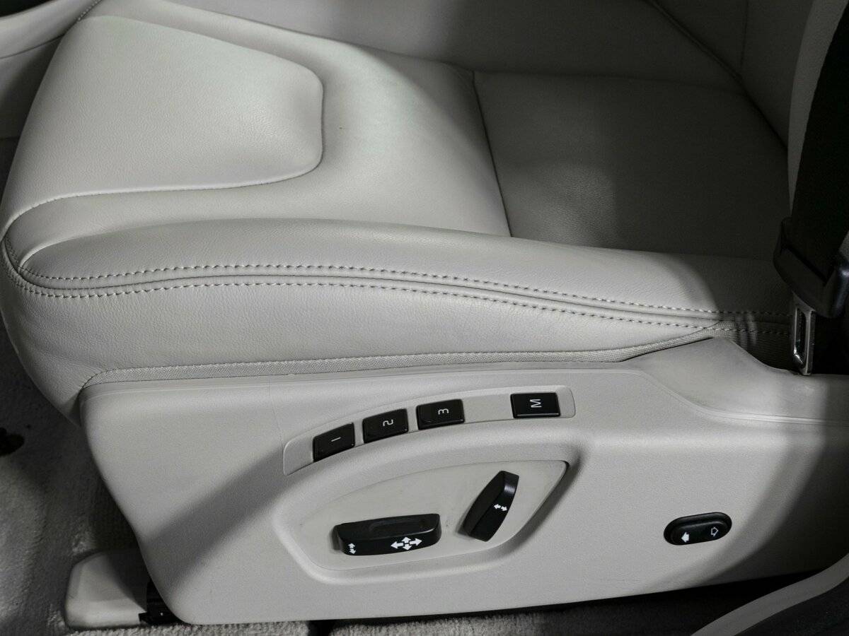 Volvo XC60 с пробегом — 2016 год. Фото: #18