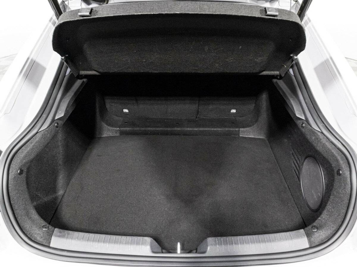 Changan UNI-V с пробегом — 2023 год. Фото: #14