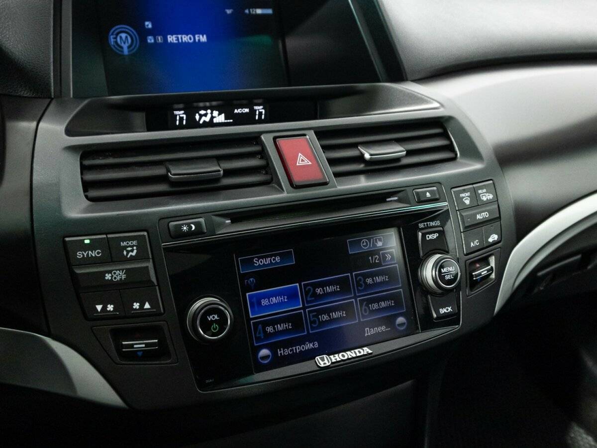 Honda Crosstour с пробегом — 2013 год. Фото: #19