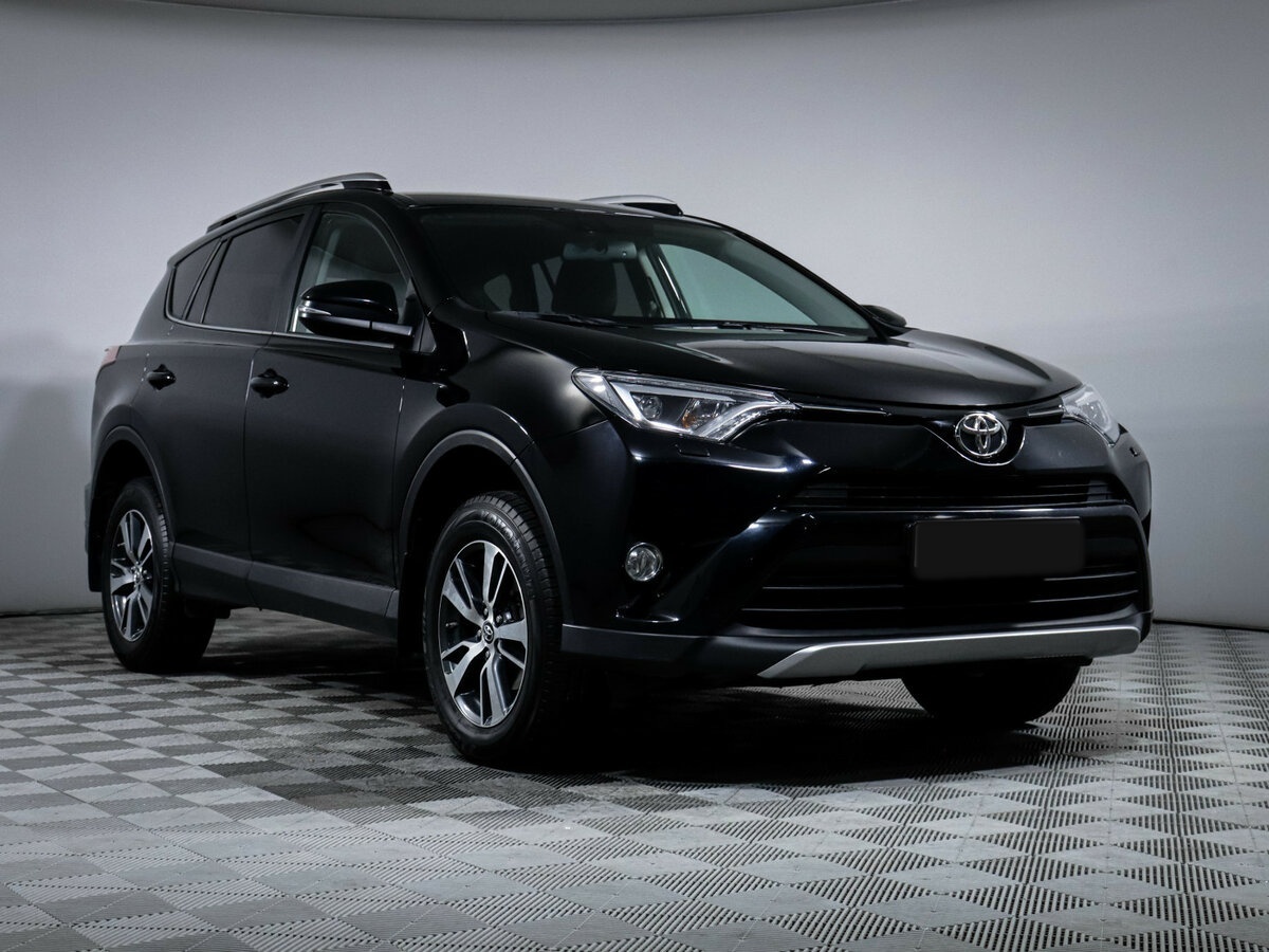 Toyota RAV4 с пробегом — 2019 год. Фото: #2