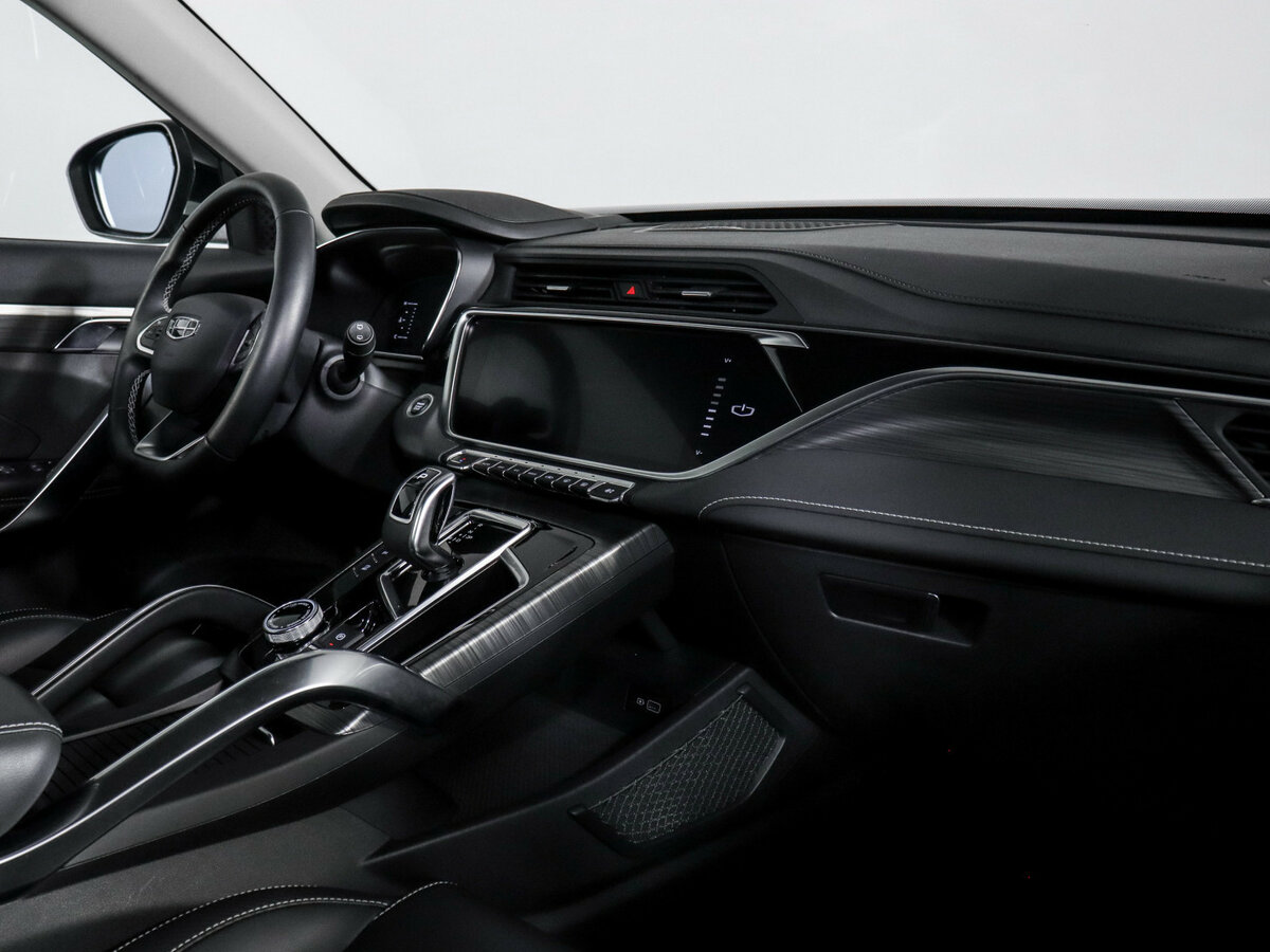 Geely Atlas Pro с пробегом — 2024 год. Фото: #6