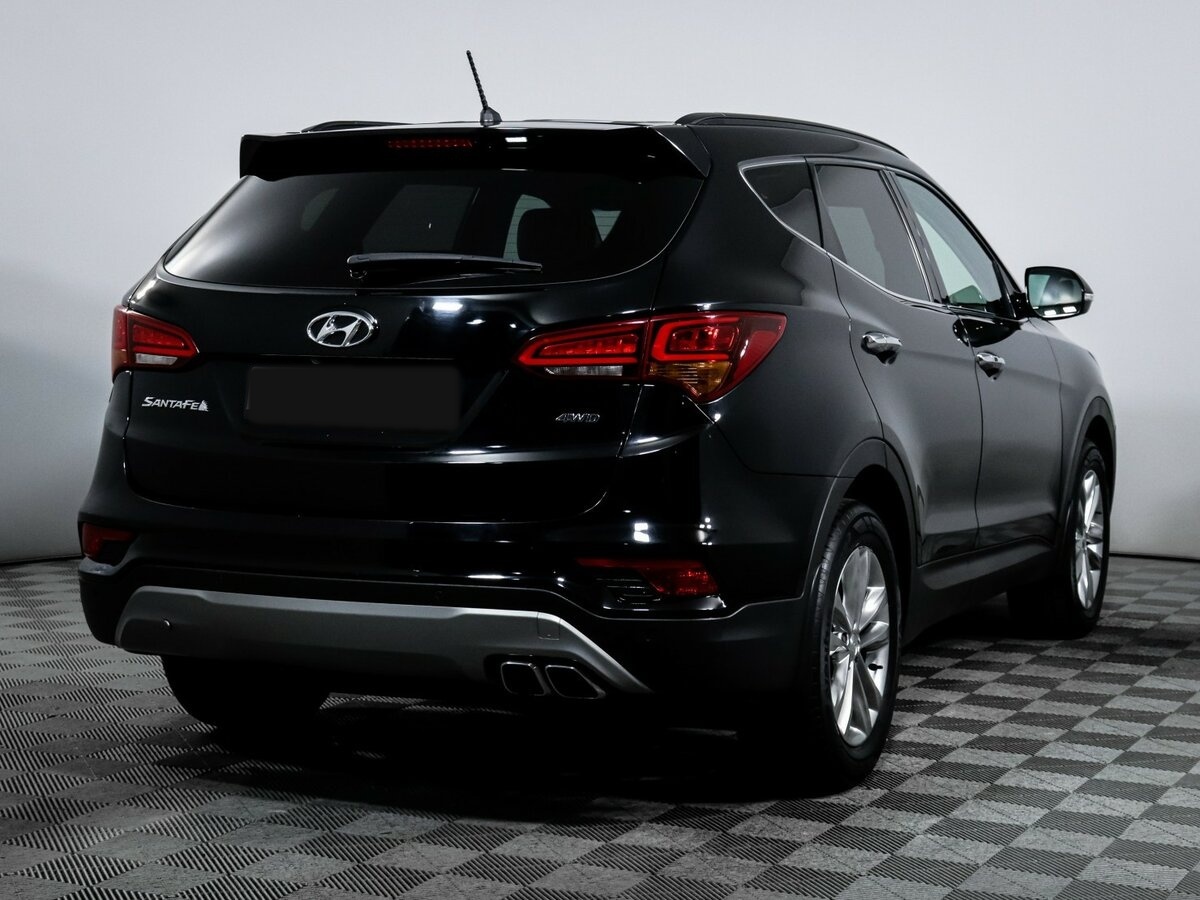 Hyundai Santa Fe с пробегом — 2015 год. Фото: #3