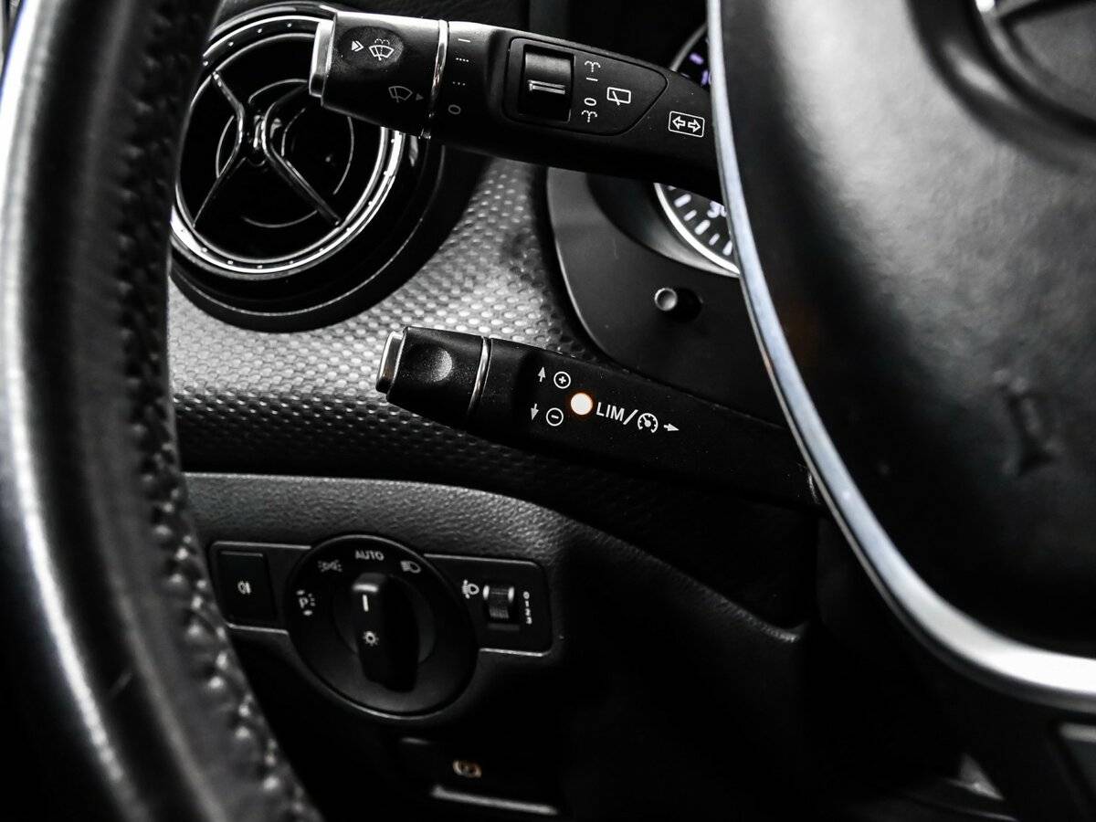 Mercedes-Benz A-Класс с пробегом — 2013 год. Фото: #12