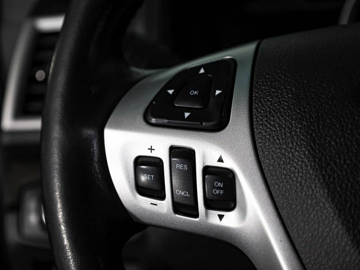 Ford Explorer с пробегом — 2013 год. Фото: #14