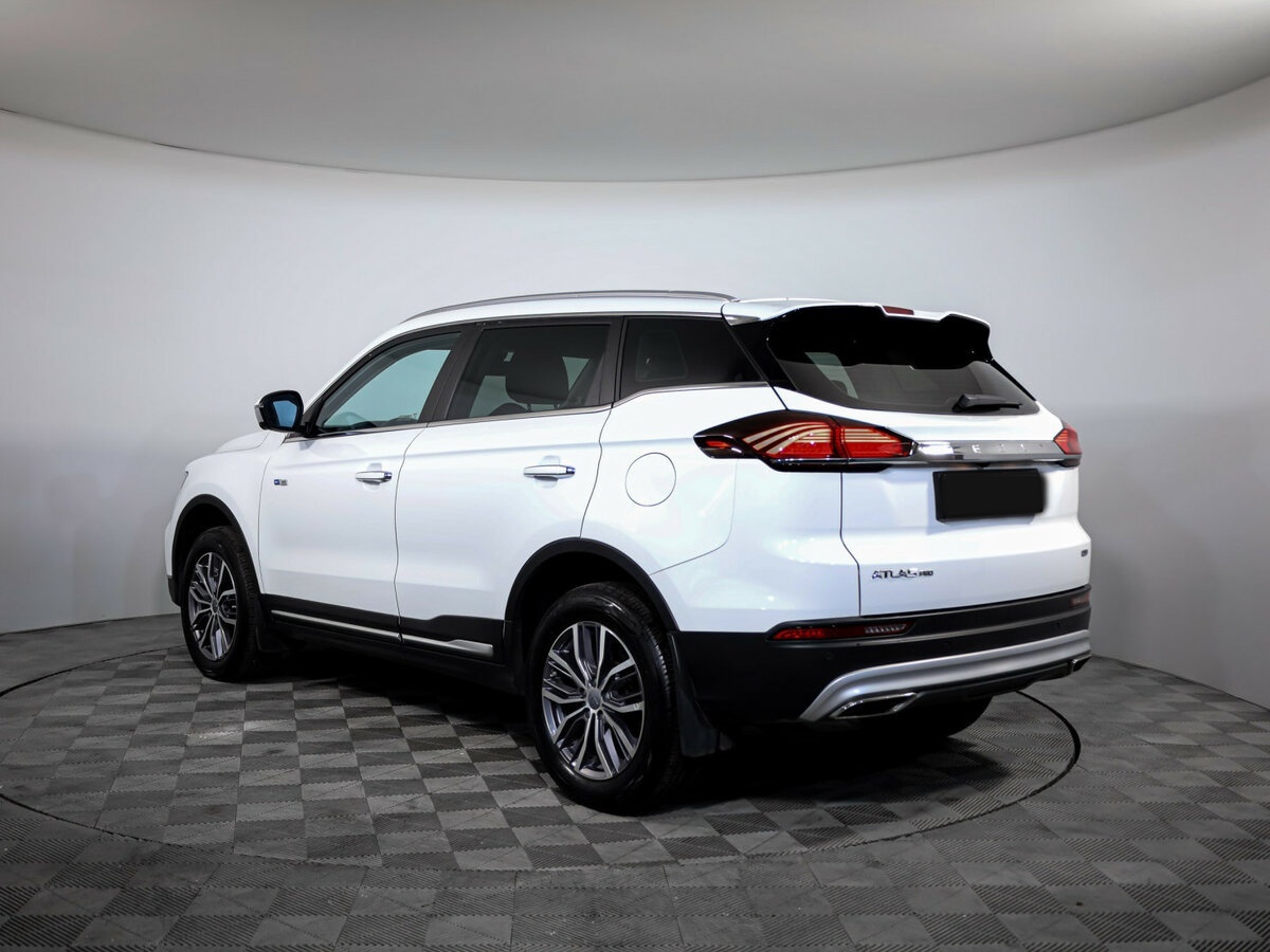 Geely Atlas Pro с пробегом — 2022 год. Фото: #7