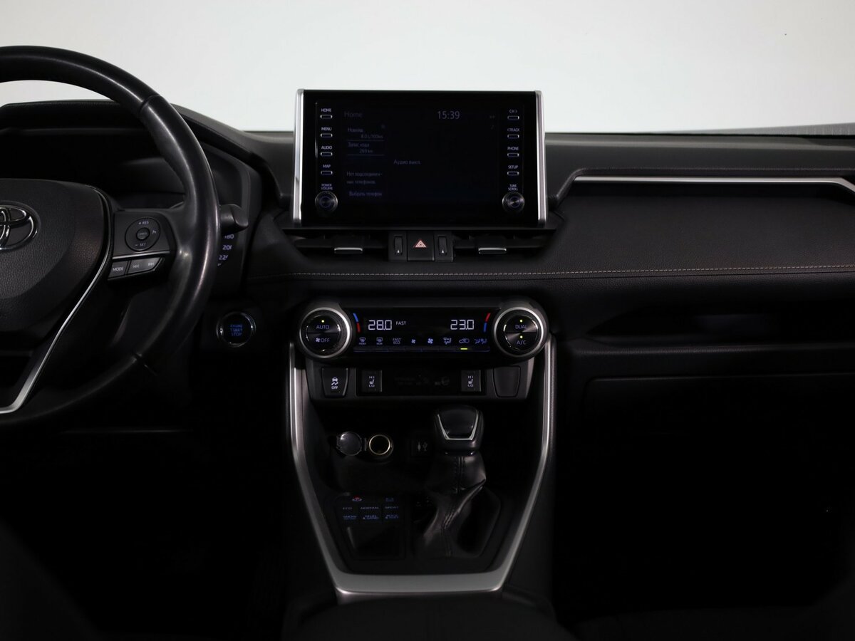 Toyota RAV4 с пробегом — 2019 год. Фото: #9