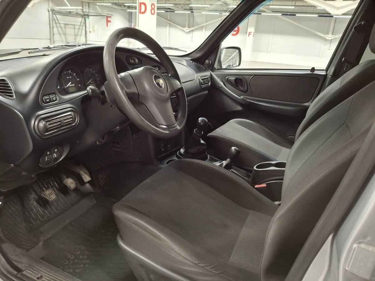 Chevrolet Niva с пробегом — 2018 год. Фото: #15