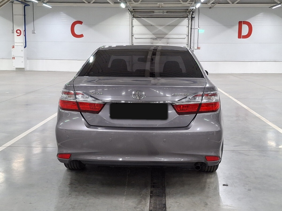 Toyota Camry с пробегом — 2016 год. Фото: #5