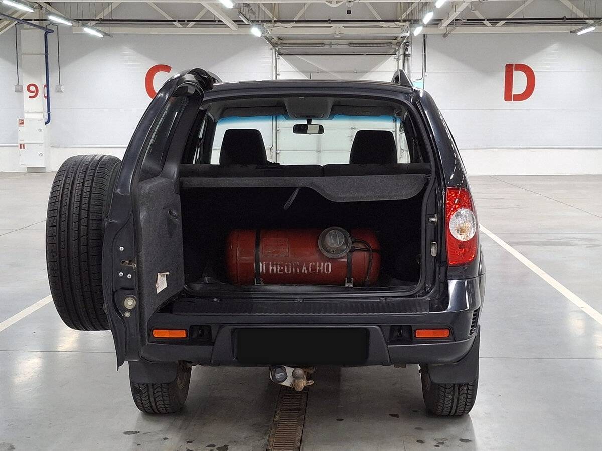 Chevrolet Niva с пробегом — 2017 год. Фото: #9