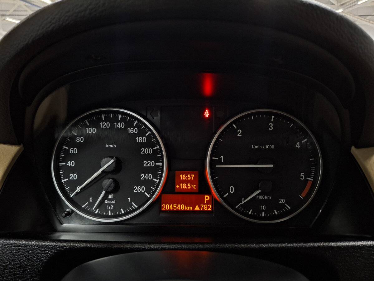 BMW X1 с пробегом — 2012 год. Фото: #12