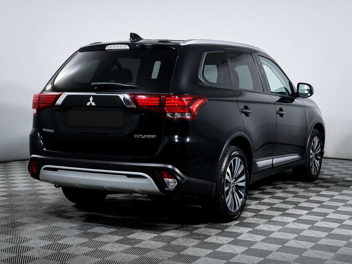 Mitsubishi Outlander с пробегом — 2019 год. Фото: #4