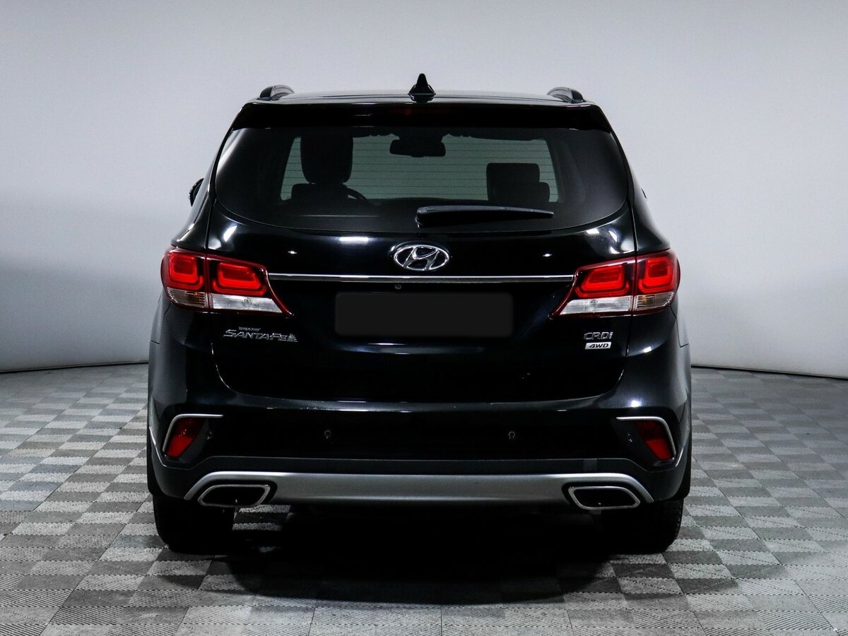 Hyundai Santa Fe с пробегом — 2017 год. Фото: #5