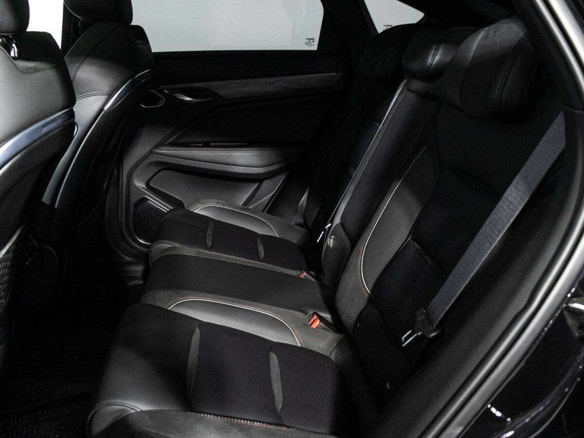 Geely Tugella с пробегом — 2023 год. Фото: #9