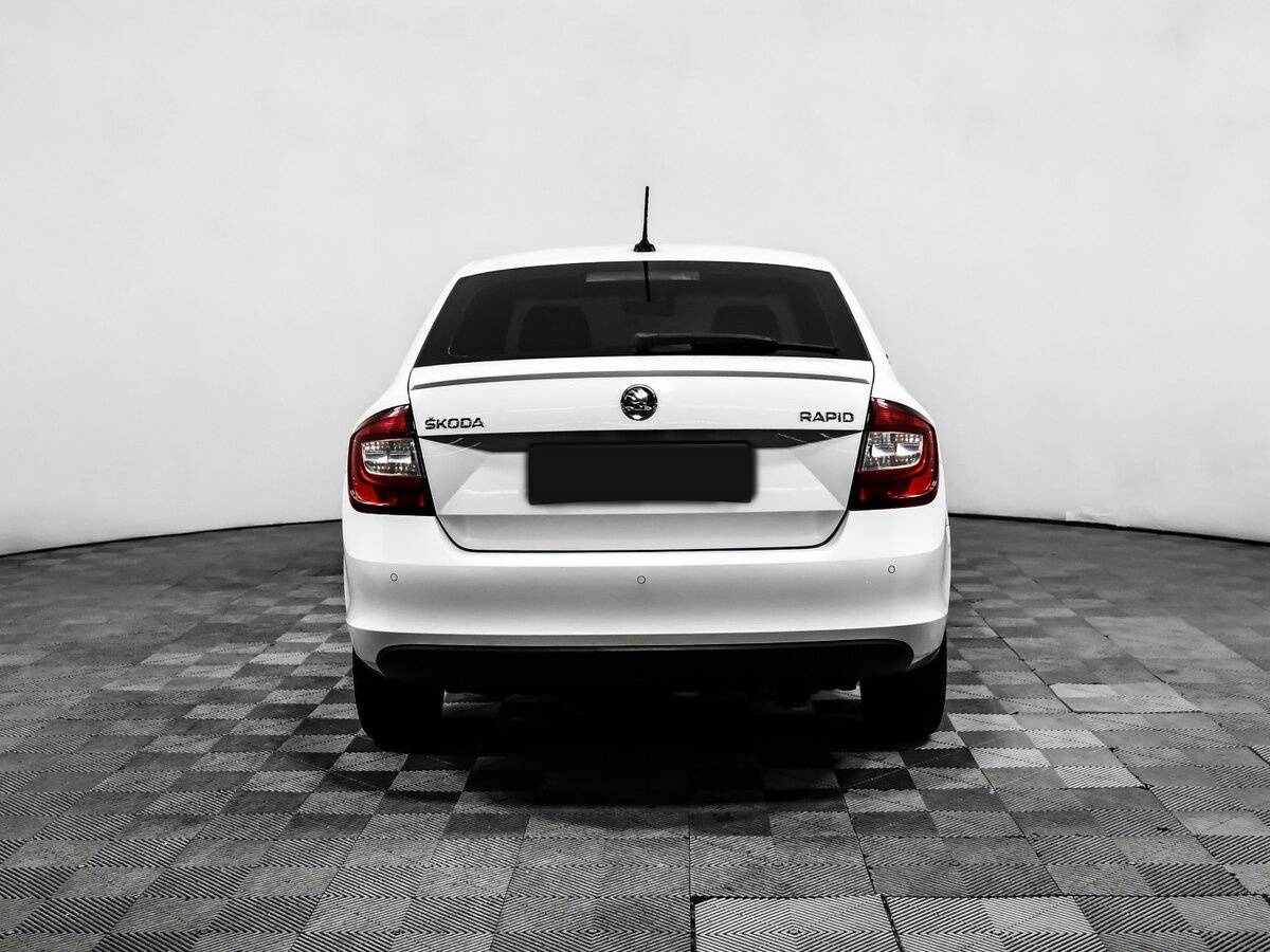 Skoda Rapid с пробегом — 2018 год. Фото: #4