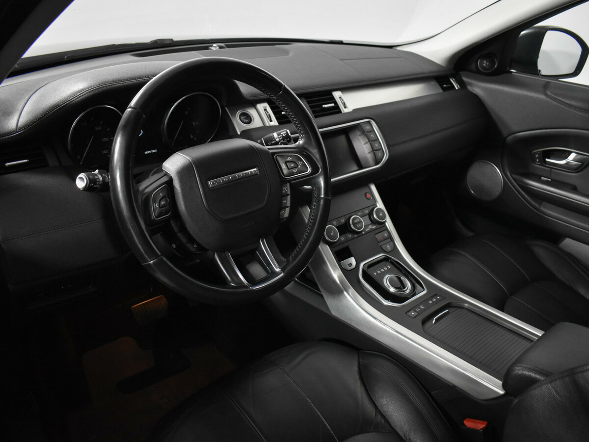 Land Rover Range Rover Evoque с пробегом — 2017 год. Фото: #6