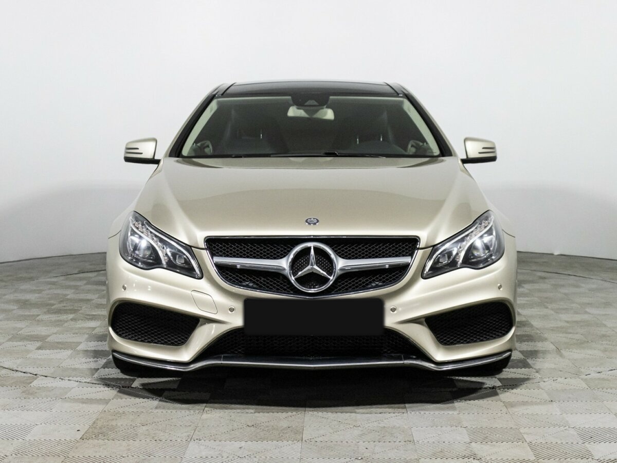 Mercedes-Benz E-Класс с пробегом — 2014 год. Фото: #1