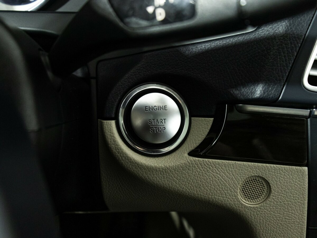 Mercedes-Benz E-Класс с пробегом — 2014 год. Фото: #15