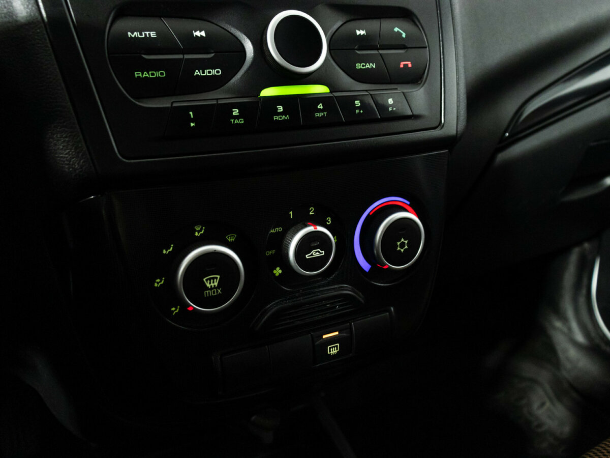 Lada (ВАЗ) Kalina с пробегом — 2016 год. Фото: #12