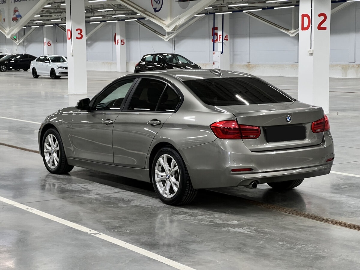 BMW 3 серии с пробегом — 2018 год. Фото: #6