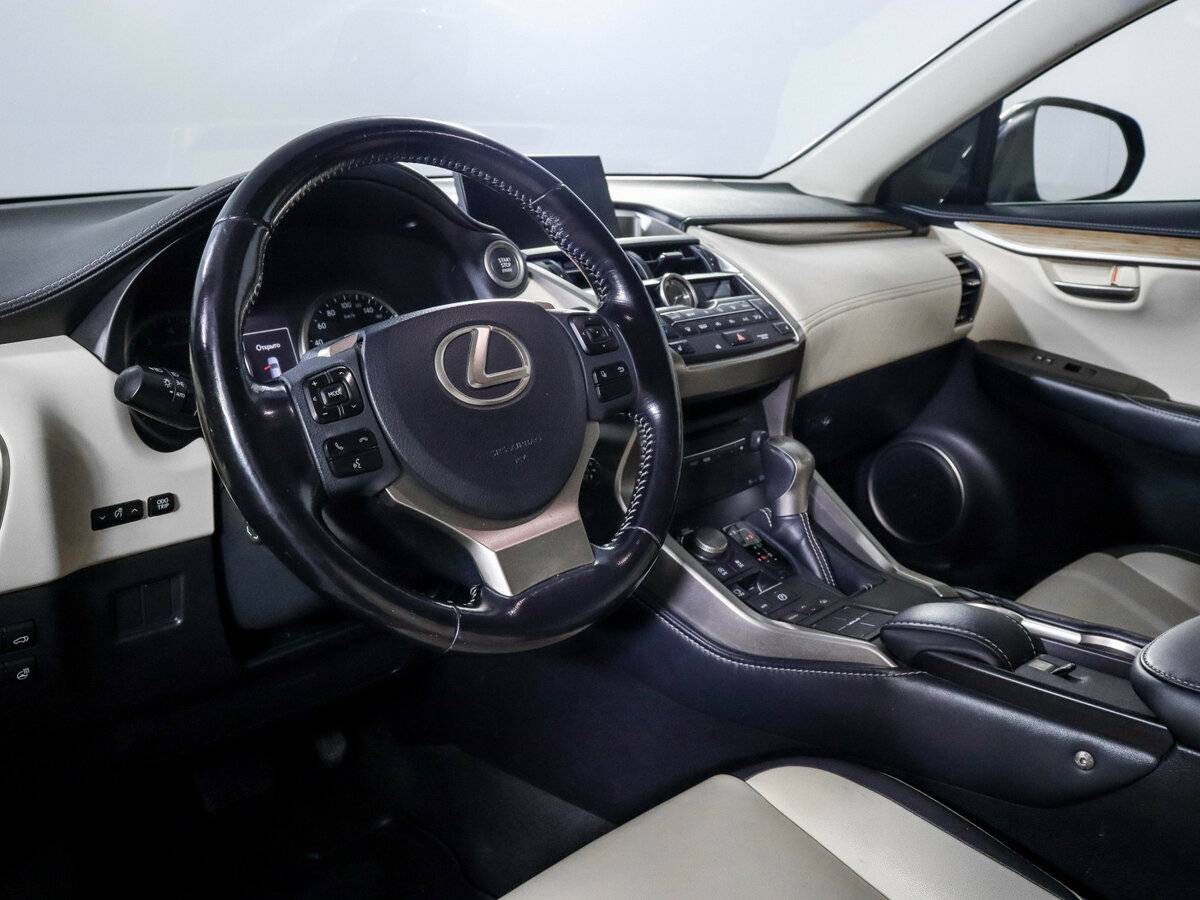 Lexus NX с пробегом — 2015 год. Фото: #11