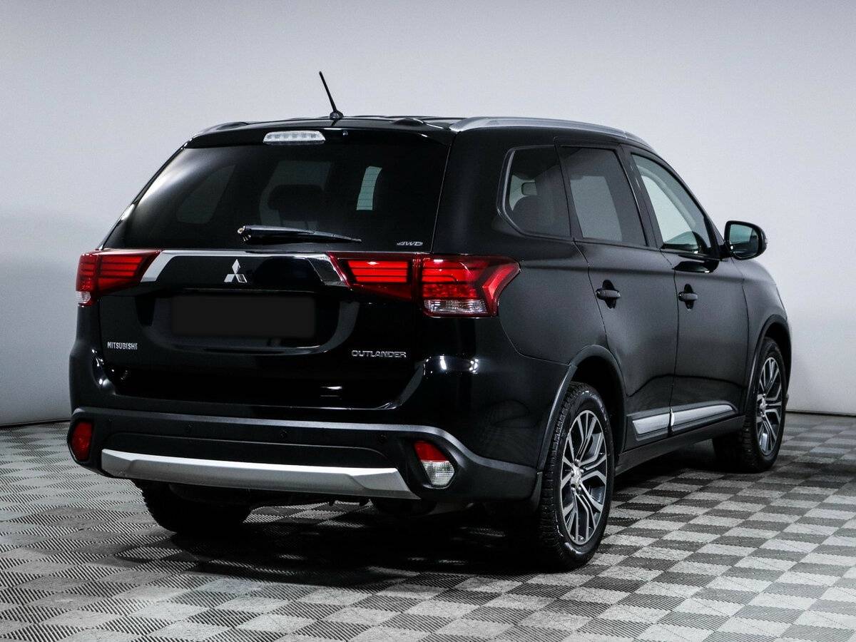Mitsubishi Outlander с пробегом — 2015 год. Фото: #4
