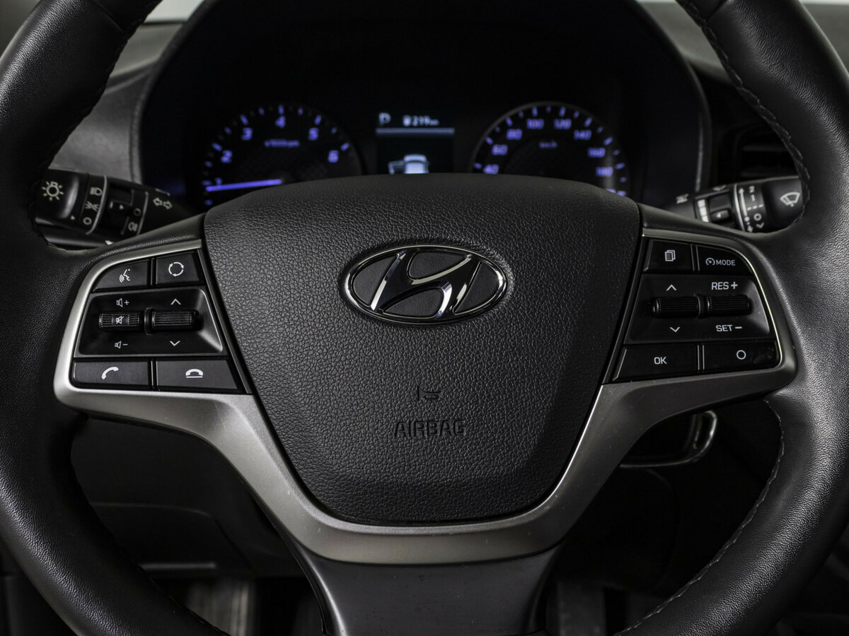 Hyundai Solaris с пробегом — 2020 год. Фото: #10