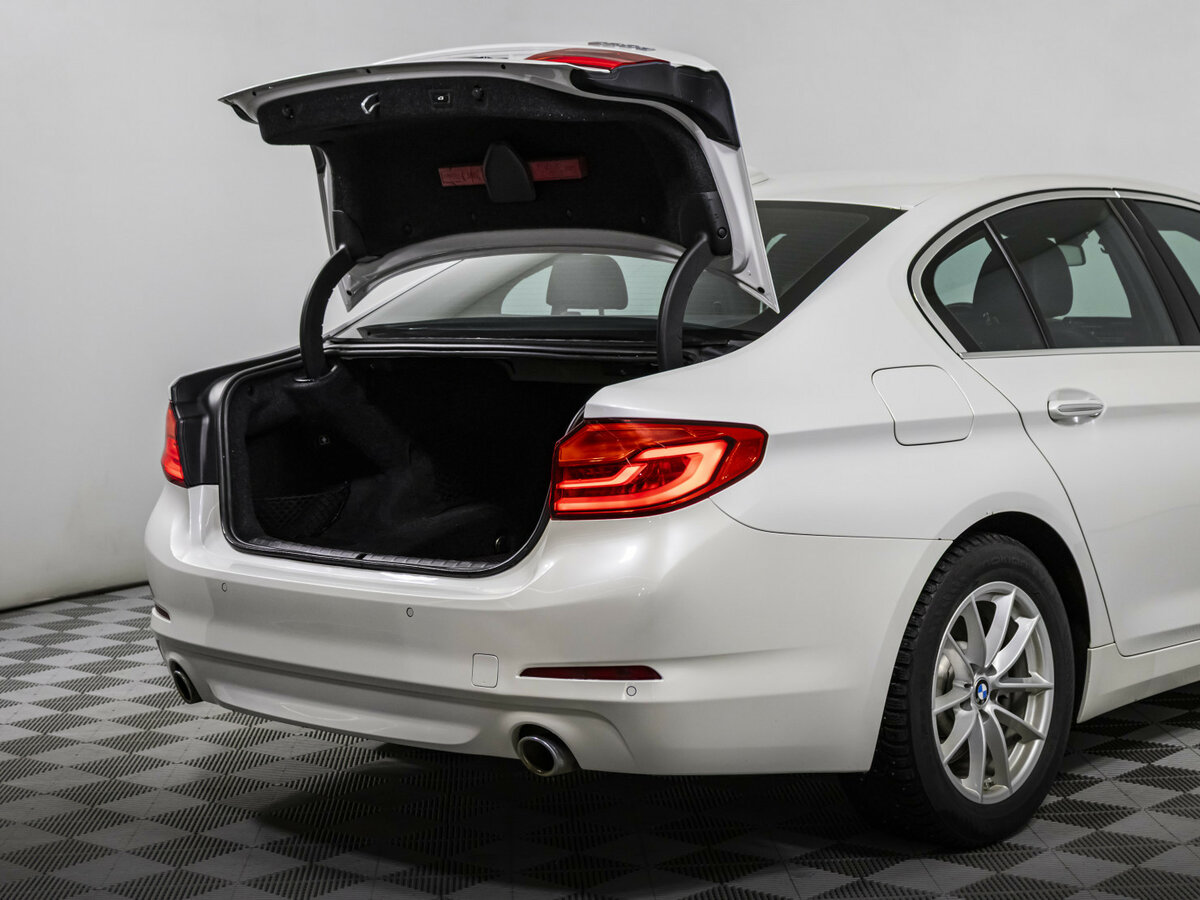 BMW 5 серии с пробегом — 2017 год. Фото: #16