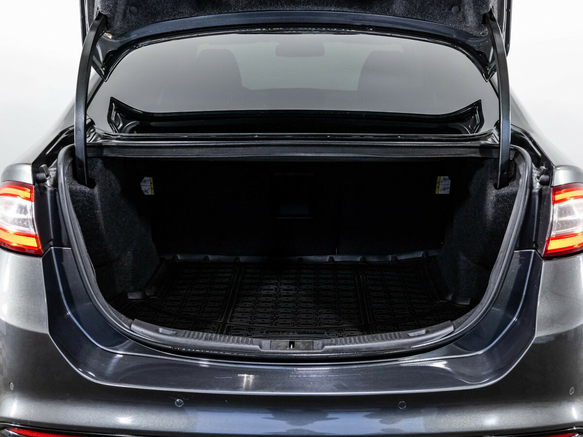 Ford Mondeo с пробегом — 2015 год. Фото: #19