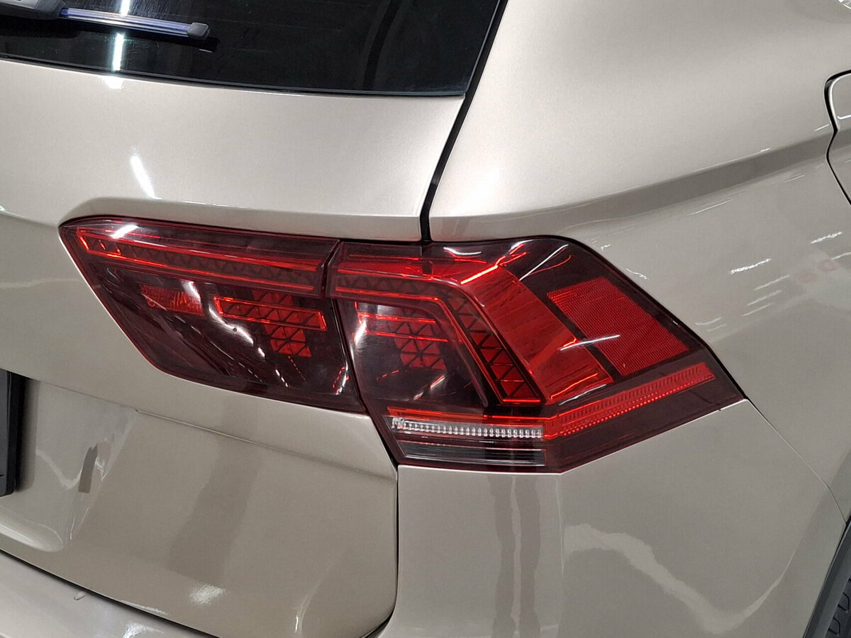 Volkswagen Tiguan с пробегом — 2017 год. Фото: #8